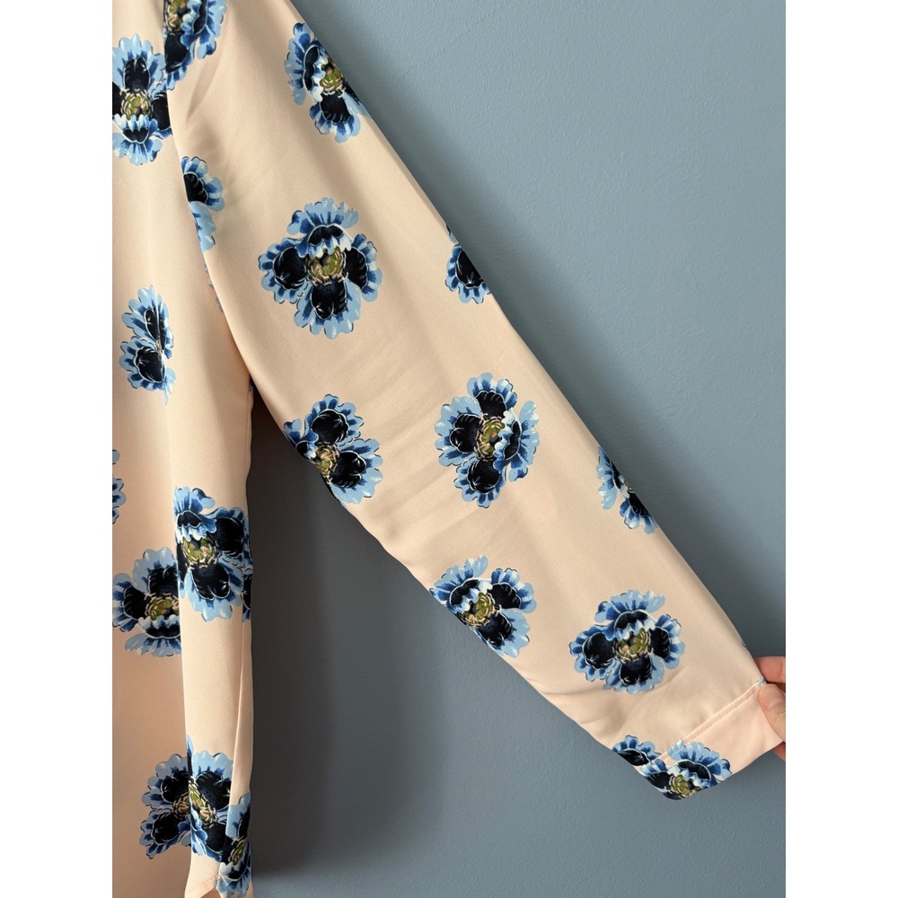 LOFT Blush Pink Blue Floral Long Roll-Tab Sleeve Double V-Neck Boho Size Large - Picture 6 of 10